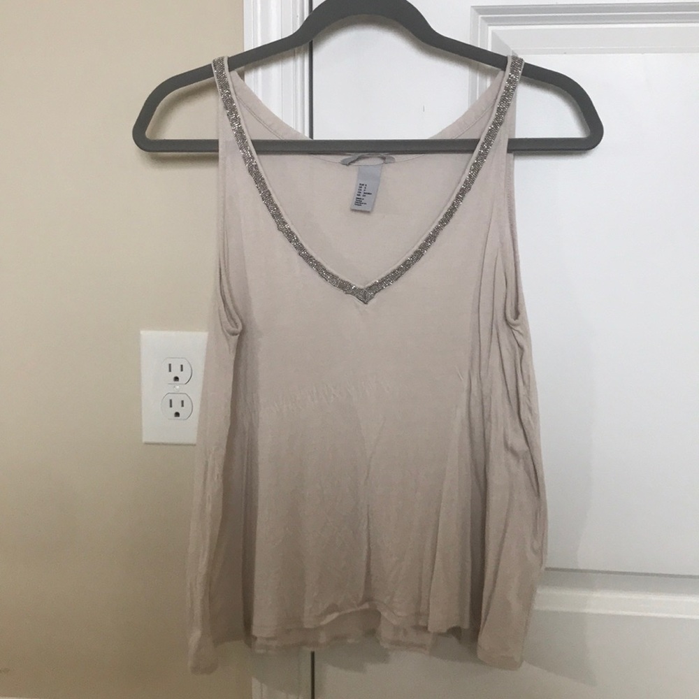 H&M cream colored v-neck tank top